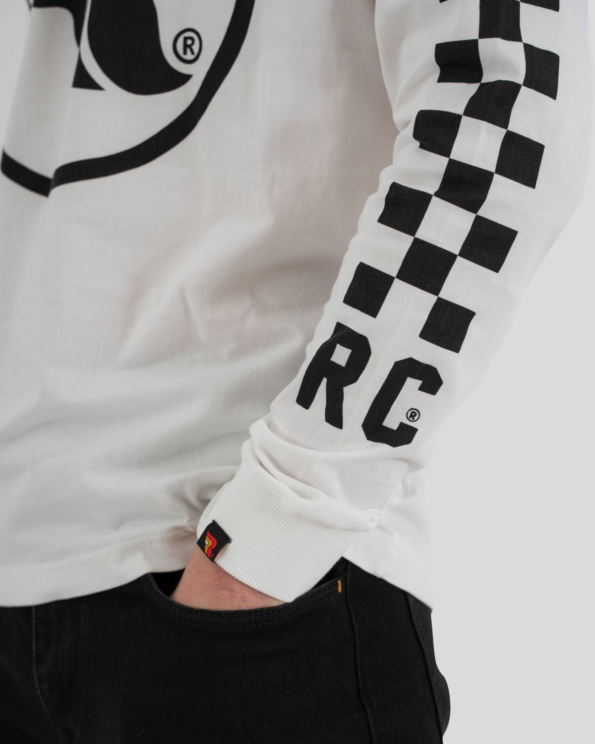 Circle Longsleeve White